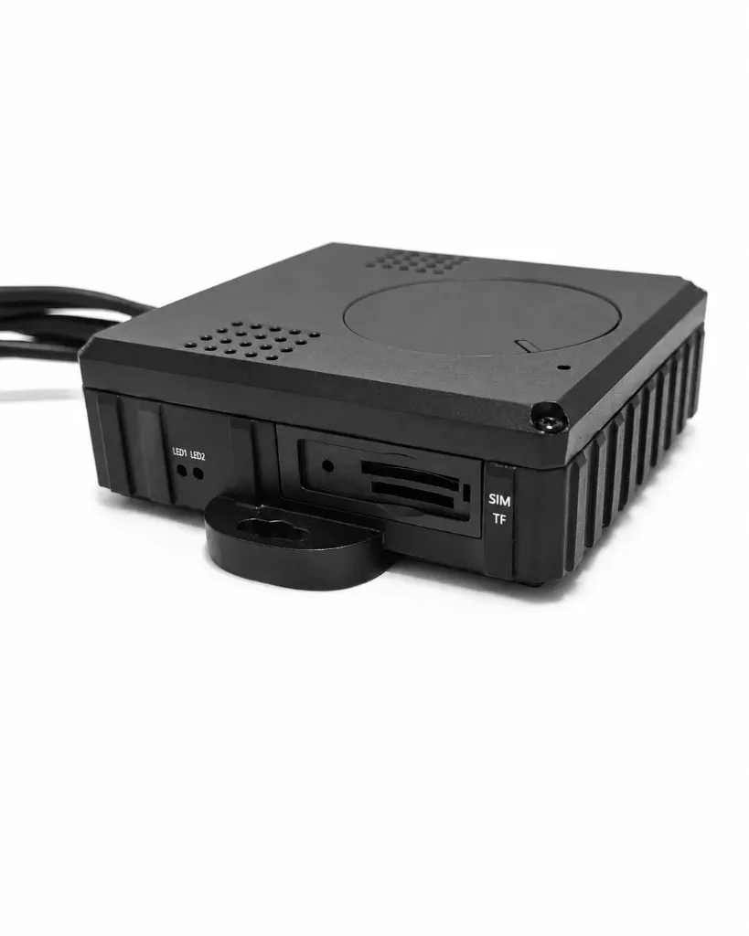 MP30-01C_FRONTAL.webp